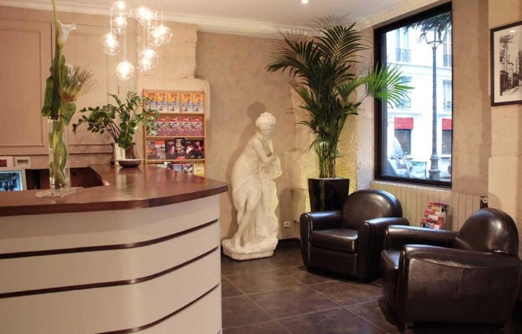 Korner Louvre Hotel Párizs Beltér fotó